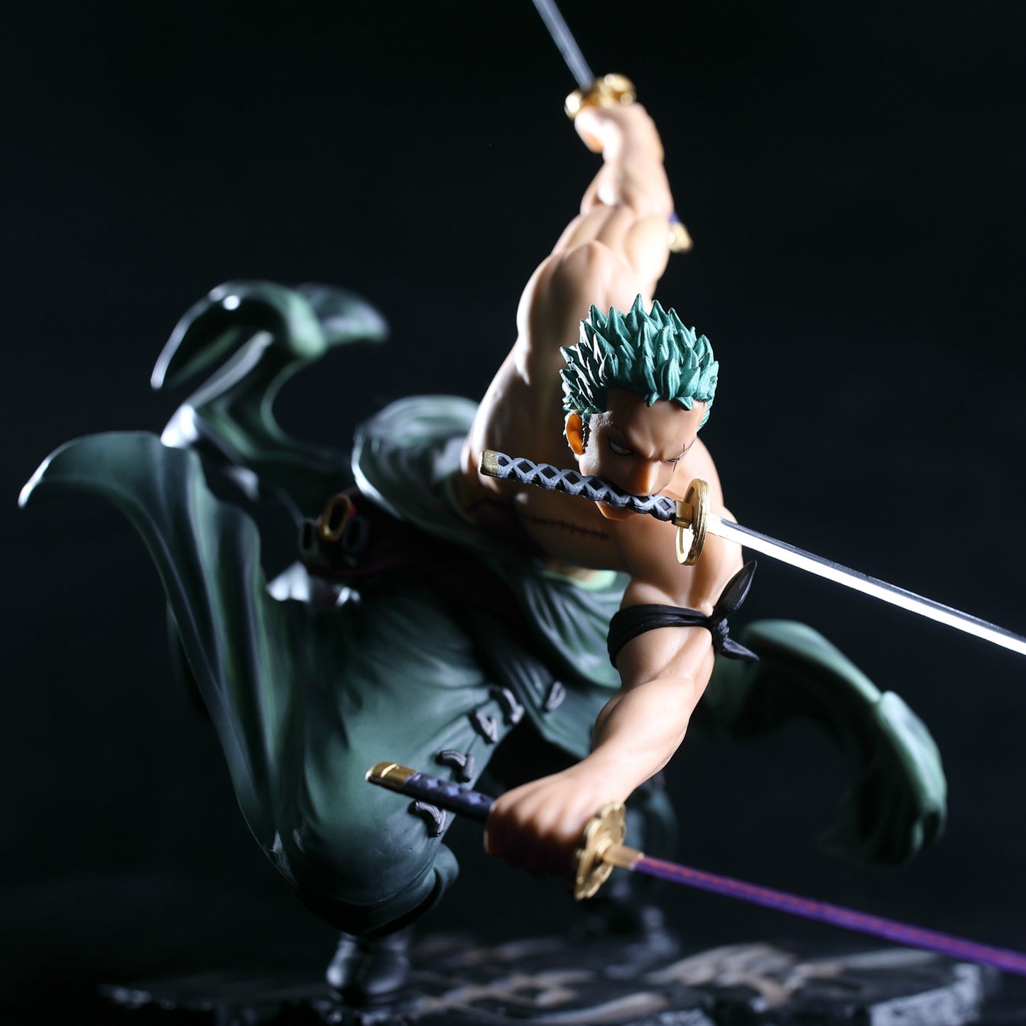 One Piece Action Figure Three-Knife Fighting Skill Roronoa Zoro